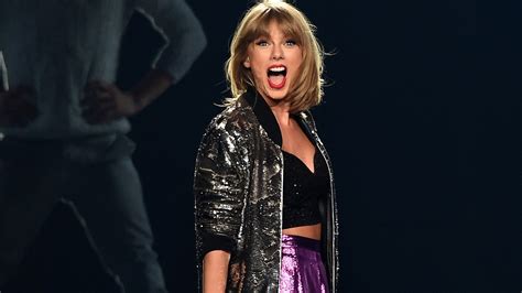 fans think taylor swift s being nude in the ready for it
