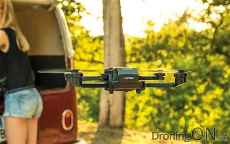 yuneec mantis  drone compete  dji sparkairmavic