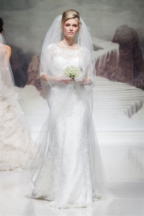 hot off the catwalk wedding dress trends for 2015 revealed