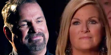 Watch Garth Brooks Tear Up Singing New Song For Wife At