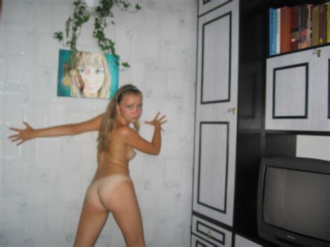 Amateur Polish Blonde Girl Getting Naked 91956 Img 0818