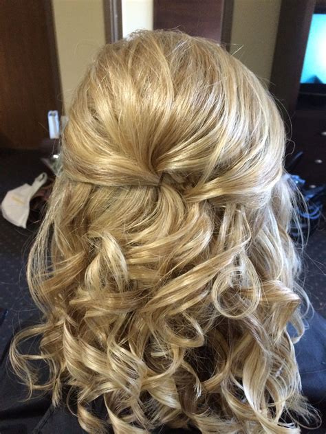 Mother Of Bride Hairdo Mother Of The Groom Hairstyles Wedding