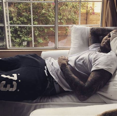 Chris Brown’s Bulge Picture — Singer Posts Boner Photo On Instagram