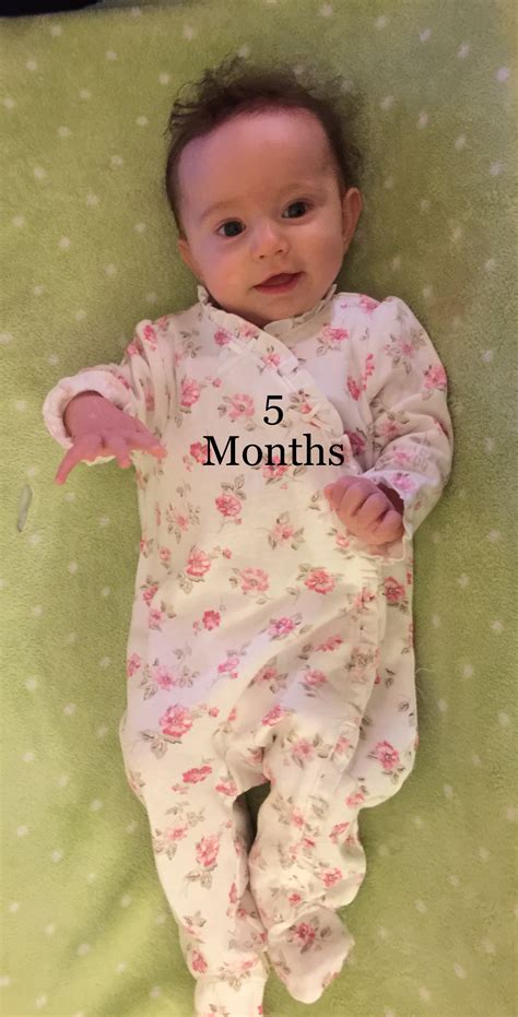 5 months old… what life of a mommy blog