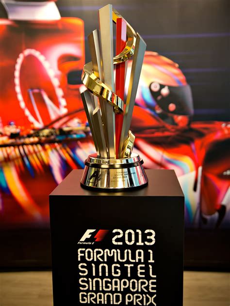 singapore  trophy  singapore grand prix trophy design formula