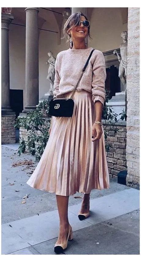 how to wear pleated skirts best street style looks 2023 fashion canons