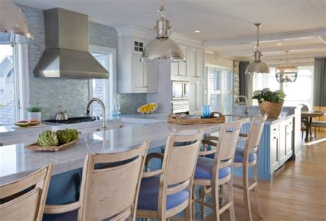inspiration blue  white kitchens