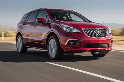 buick envision  motor trend suv   year contender
