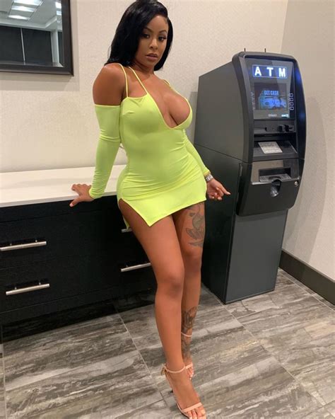 critics derail alexis skyy s sexy ig post with nasty comments about her