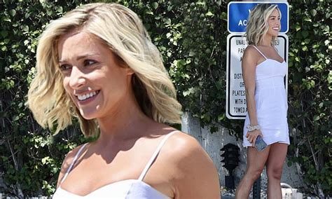 kristin cavallari looks ready for the holiday weekend as she beams in a