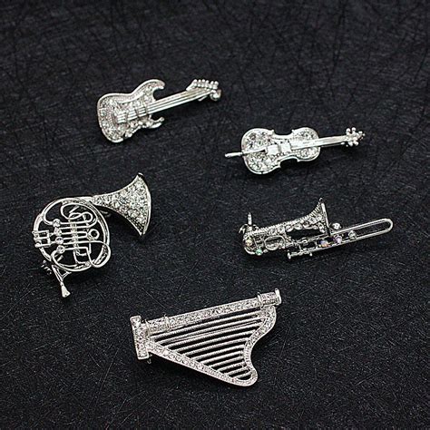 weiyu trendy rhinestone musical instruments brooch pin for womenandmen