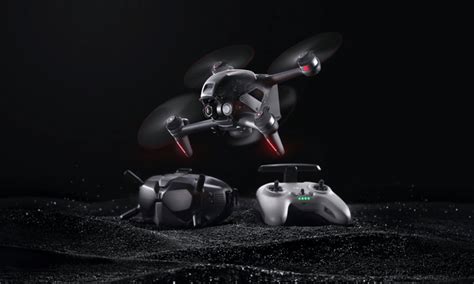 DJI å¤§ç–†åˆ›æ–°å'å¸ƒæ²‰æµ¸å¼é£žè¡Œæ— äººæœºDJI FPV - DJI å¤§ç–†åˆ›æ–°