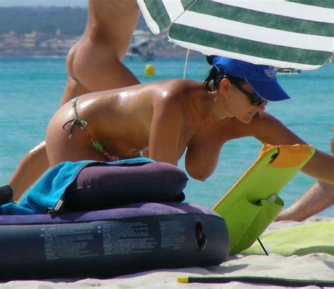 amateur topless beach voyeur photo