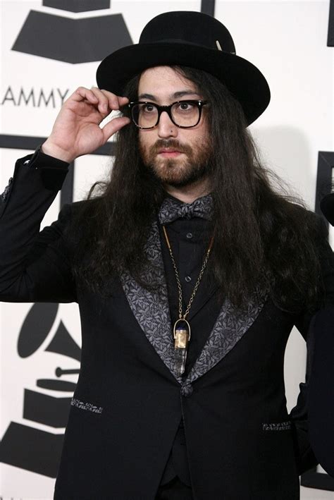 sean lennon picture    annual grammy awards arrivals