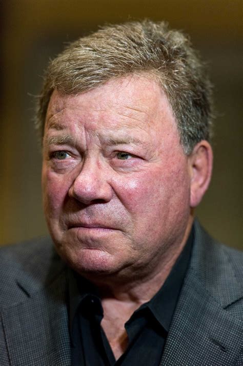 william shatner says seattle might think he s an idiot