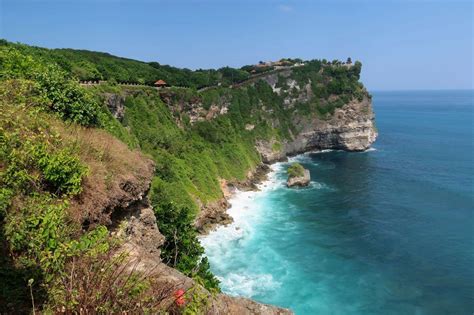 uluwatu temple  beaches walk map  guide