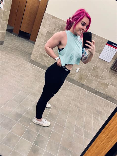 Enjoying My Progress In The Gym R Selfie