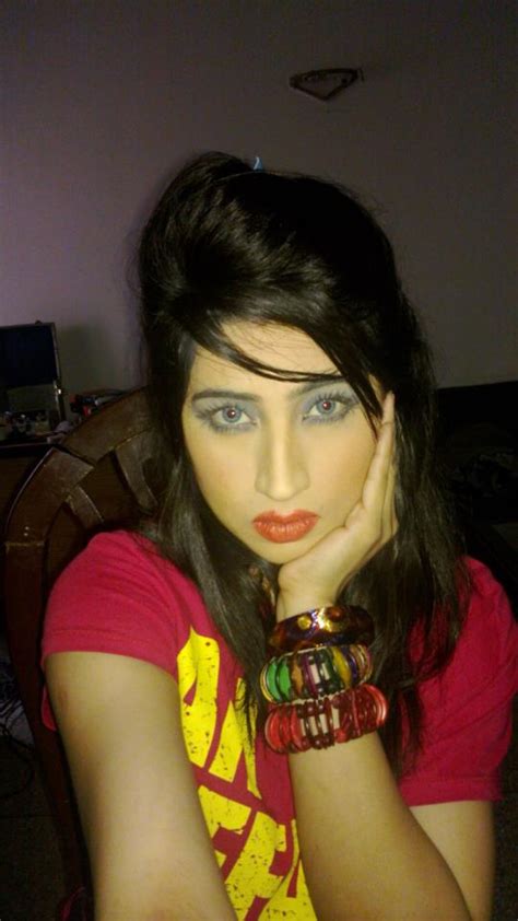 Fashion Freak Qandeel Baloch Latest 2013 Images