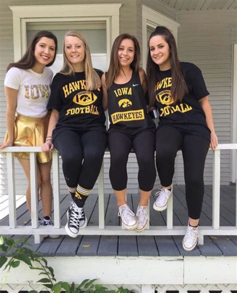 Pin By Maddy On Iowa Gameday Tailgate Outfit College Outfits