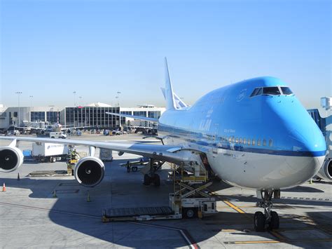 spain giving  klm business class los angeles  barcelona hungry  points