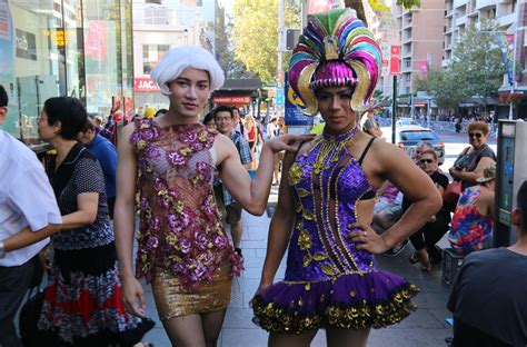 Mardi Gras 2016 Oxford Street Awash With Colour And Messages Of