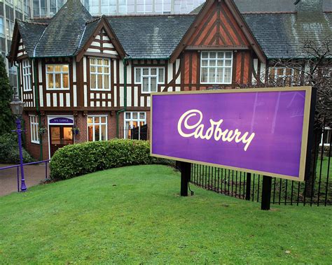 cadbury owner mondelez international paid  uk tax   years