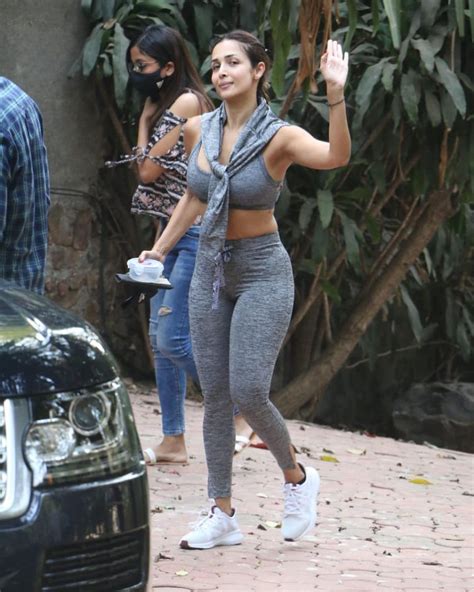 Malaika Aroras Workout Wear Is The Most Fashionable In Bollywood Here