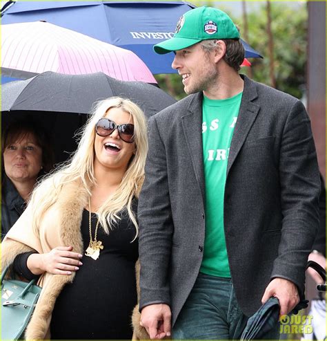 Jessica Simpson St Patrick S Day Stroll Photo 2640101