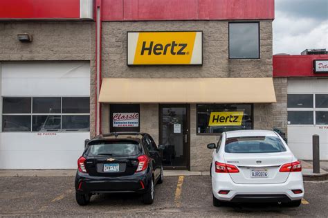 hertz devalues loyalty program   warning  members  points guy