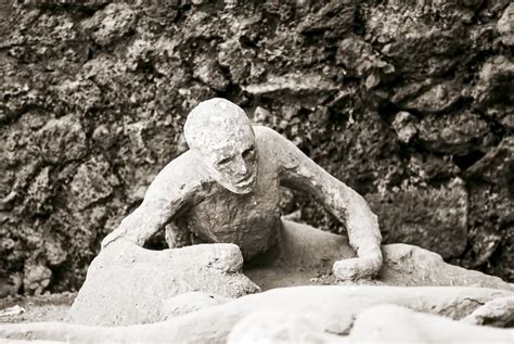 mount vesuvius didn t kill everyone in pompeii where did the survivors