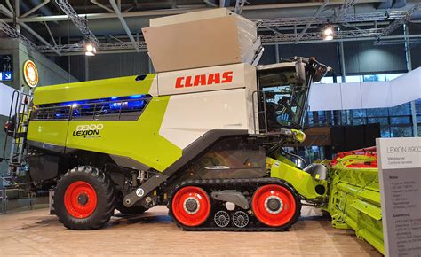 hp flagship claas forager unveiled  agritechnica agrilandcouk