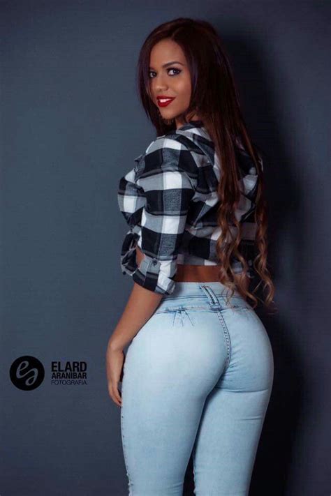 hot milf curvy in sexy in jeans hot jeans in 2019