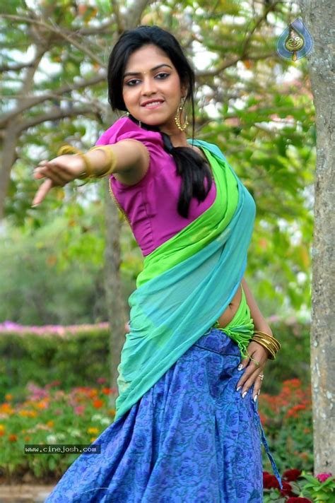 Navel Thoppul Low Hip Show In Saree Page 151 Xossip