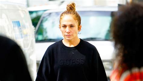 Jennifer Lopez Wears No Makeup In Nyc — Pic Hollywood Life