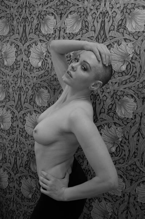 Rose Mcgowan Nude Leaked Complete Collection 142 Pics
