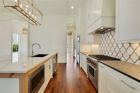white  gray quatrefoil kitchen backsplash tiles