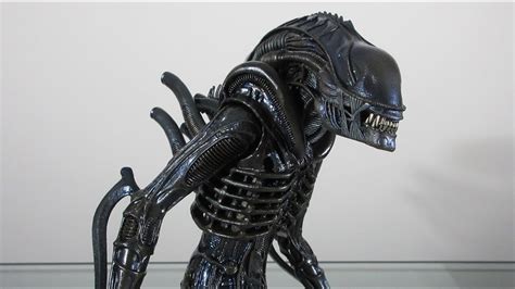 Hot Toys Mms354 Alien Warrior Aliens Xenomorph Youtube
