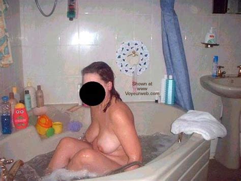 busty wife at bath time 2 january 2002 voyeur web