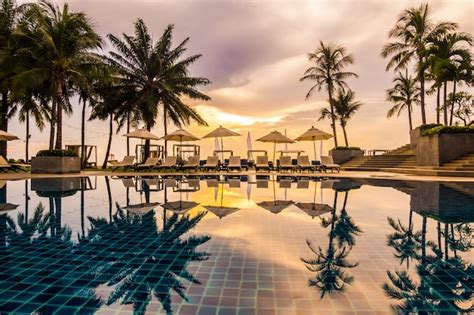 photo beautiful luxury outdoor swimming pool  hotel  resort