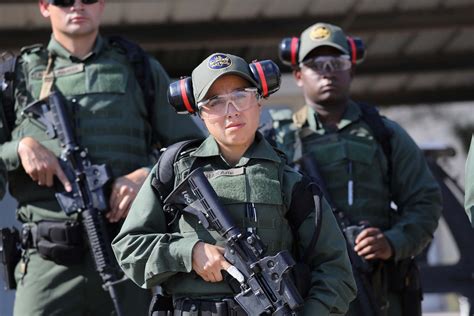 show   takes     border patrol agent laredo