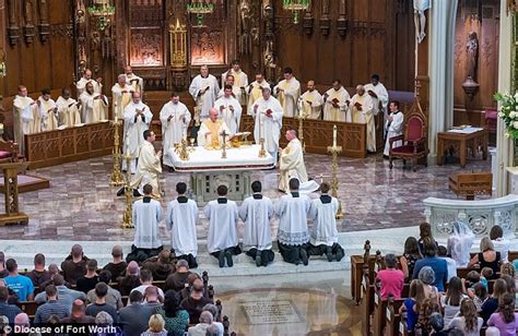 consecrated virgin 38 marries jesus in wedding ceremony