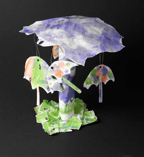 raindrops   umbrella craft crayolacom