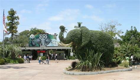 filesan diego zoo entrance elephantjpg wikipedia   encyclopedia