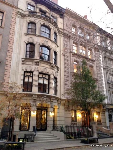 beautiful apartment buildings in upper east side new