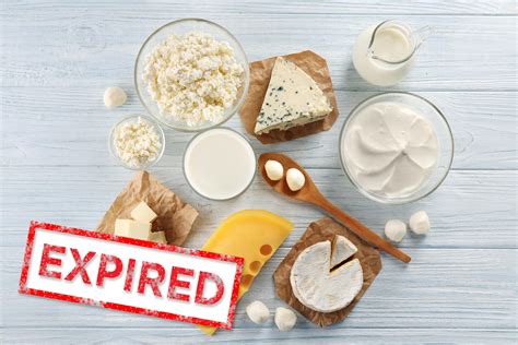 foods you must toss after their expiration date reader s digest