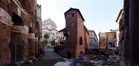 roman ghetto history        eat port