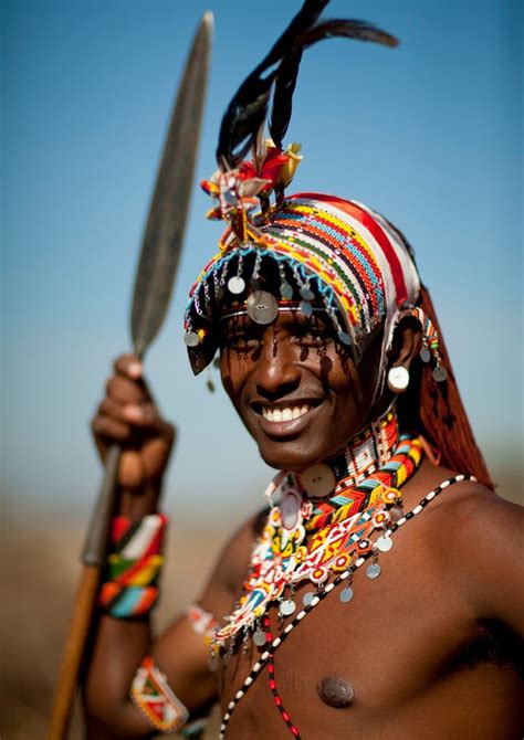 samburu tribe warrior kenya חוצי גבולות