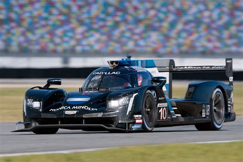 2017 cadillac dpi v r images specifications and information