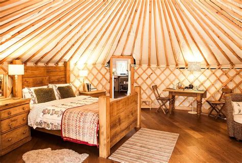 quirky airbnb stays  give  uk staycation  upgrade huffpost uk life
