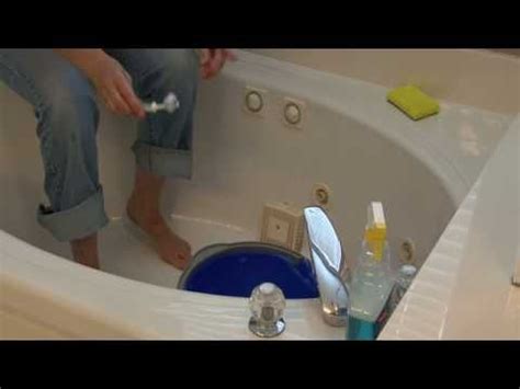 clean  jetted tub  steps  pictures wikihow life